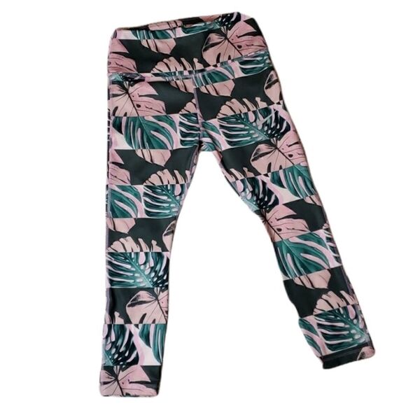 NIKE DRI-FIT Cropped Leggings   - Picture 1 of 6